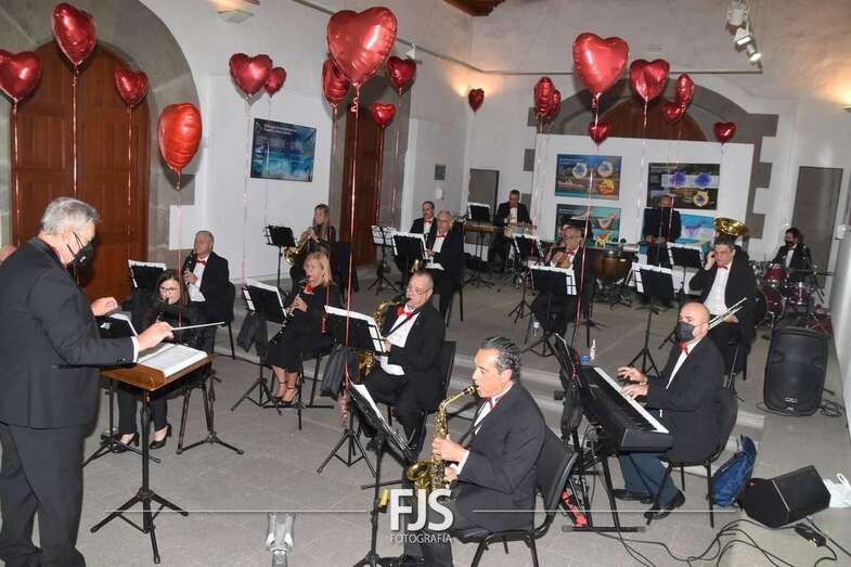 Momento del concierto de esta noche en la ermita de San Pedro Mártir/Francisco Javier Santana.
